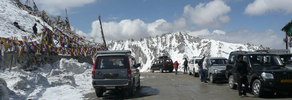 Jeep Safari Monastery and Nubra Valley